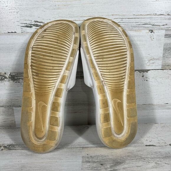 Nike Womens CN9675-100 Slide Sandals Logo Black White Slip On Comfort Size 13 - Picture 6 of 7